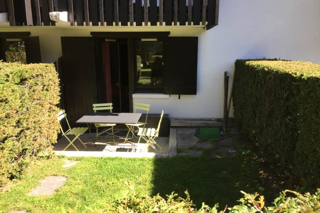 Studio Au Calme Avec Jardin Et Vue Mont-Blanc Chamonix Exterior photo